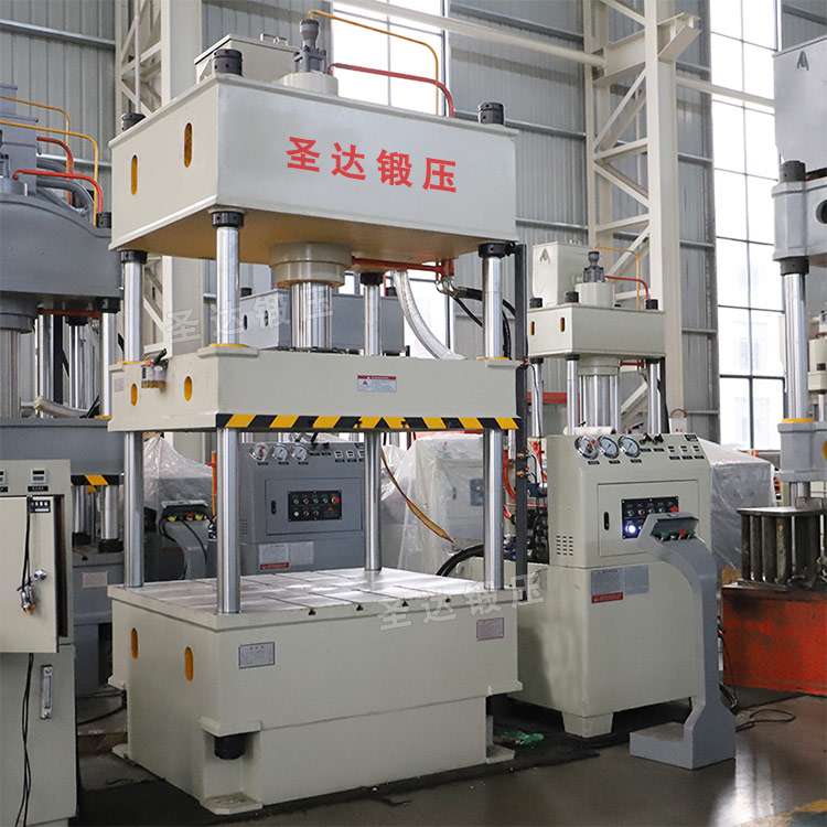 100噸三梁四柱液壓機(jī) 100噸三梁四柱液壓機(jī)