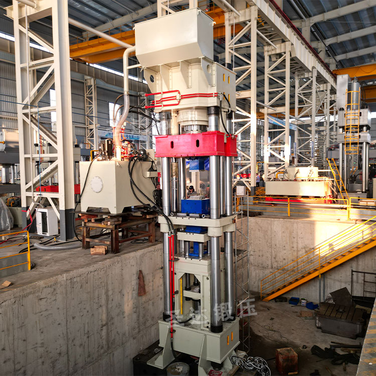 1000噸四梁四柱液壓機(jī) 1000噸四梁四柱液壓機(jī)